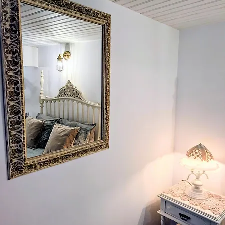 Vida A Portuguesa: Charming Portuguese-style *