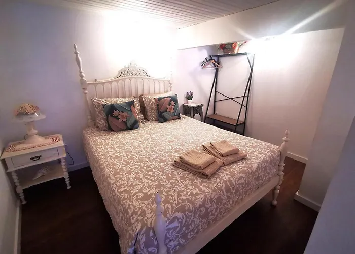 Appartement Charming Portuguese Style Apartment, For Rent 