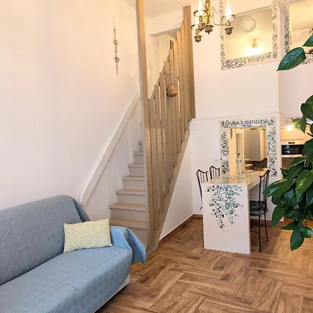 Lägenhet Charming Portuguese Style Apartment, For Rent 