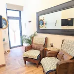 شقة Charming Portuguese Style Apartment, For Rent 