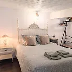 شقة Charming Portuguese Style Apartment, For Rent 